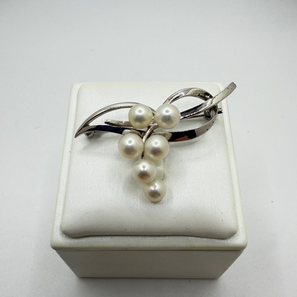 Vintage stamped MIKIMOTO Pearl and Sterling silver Brooch/Pin! - Picture 10 of 12
